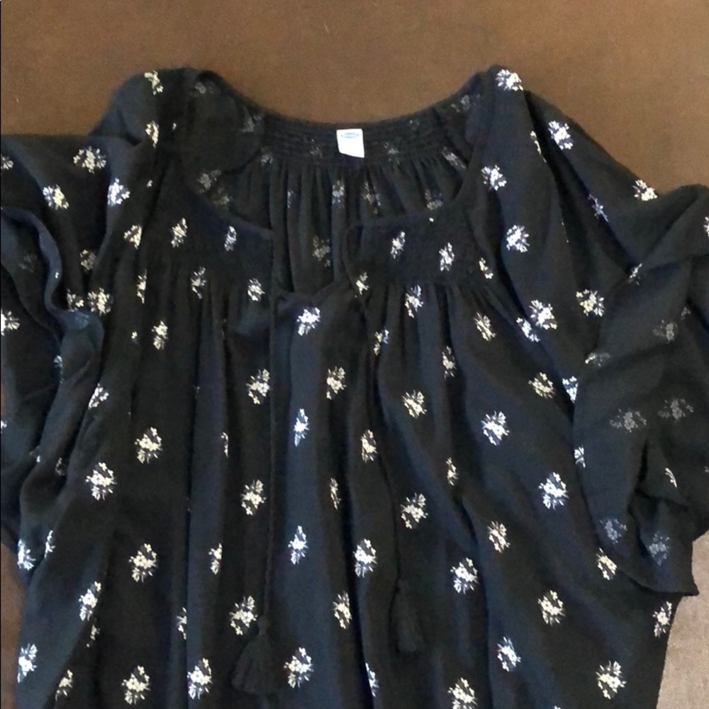 Old Navy Flower Shirt *Like New*